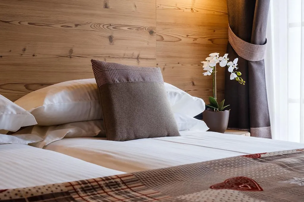 Chalet Bellavista Aparthotel Livigno 3*,